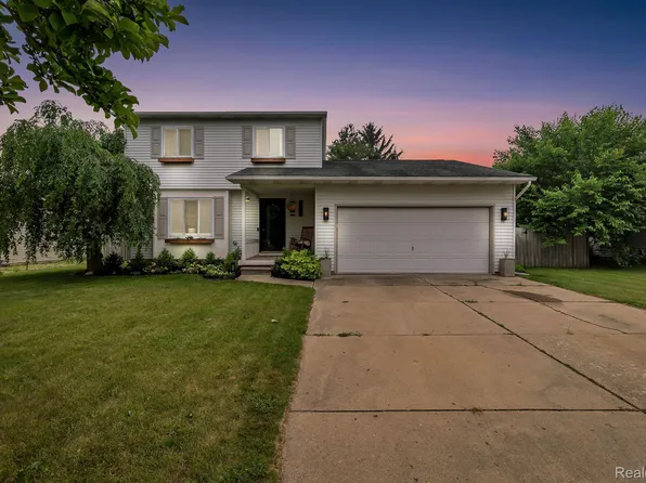 4091 Becker St, Linden, MI 48451