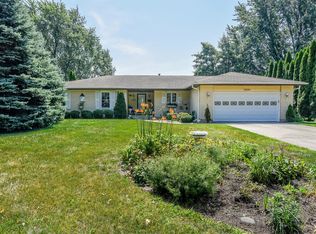 1651 Lynn St, Aurora, IL 60505