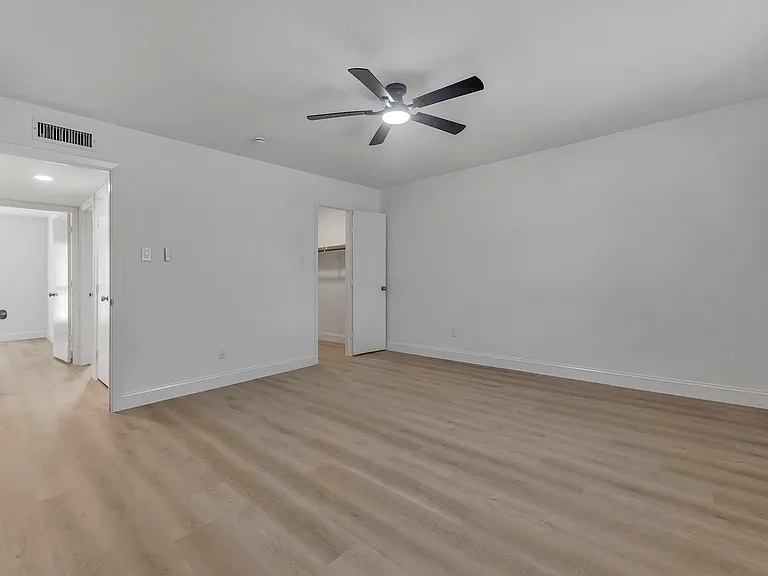 5440 Slay Dr — Photo 11