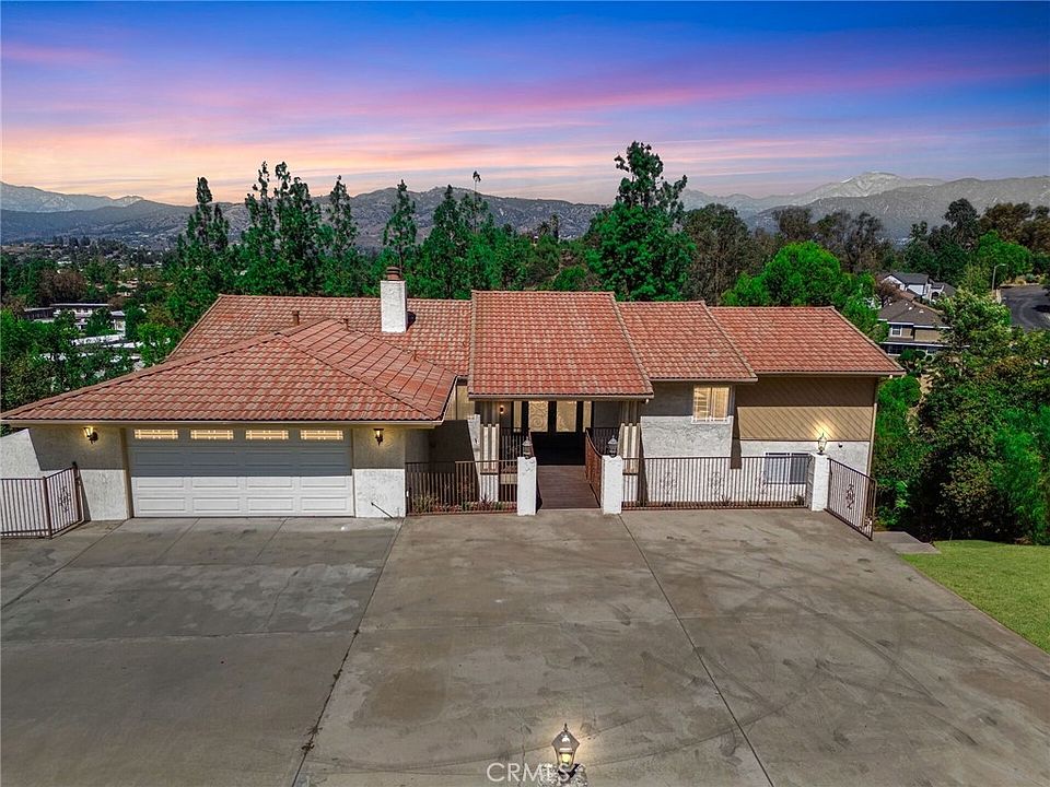 1st image of 770 S Tonopah Ct
