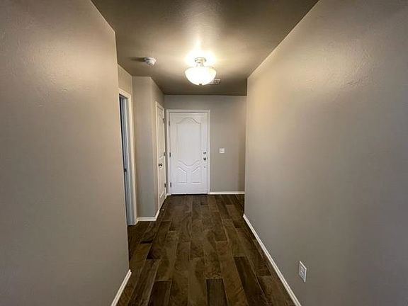 3rd image of 4300 Willow Run
