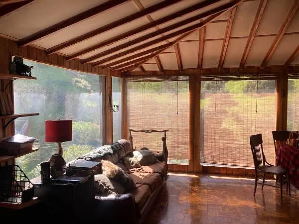 3 bed, 2.5 bath, 5500 sqft, $1,695 — Photo 2