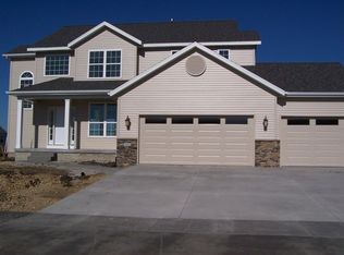 3595 Beechwood Ln, Marion, IA 52302