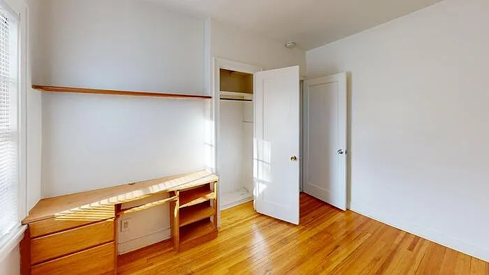 411 W Bowen Ave — Photo 6