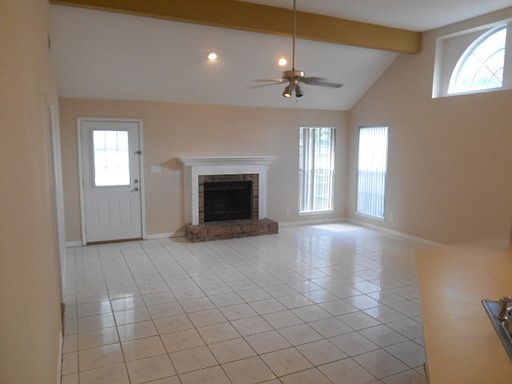 2nd image of 2904 Bentwood Ln