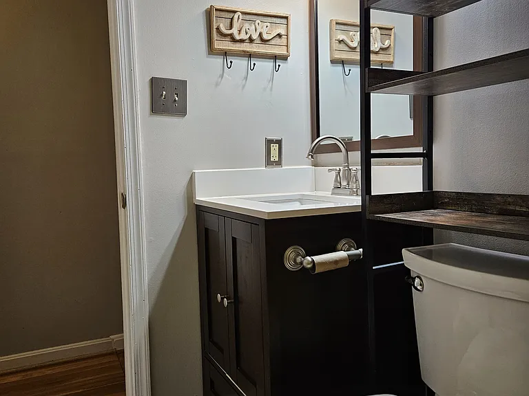 6602 Huntsman Blvd — Photo 17