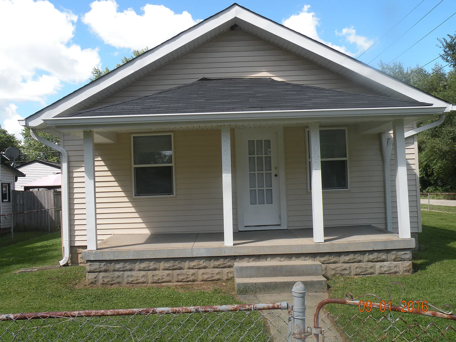 3002 6th Ave E photo 1