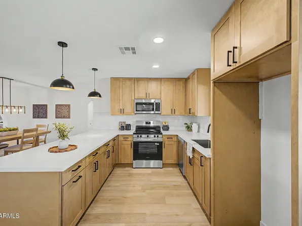 2505 S ROGERS Street, Mesa, AZ 85202