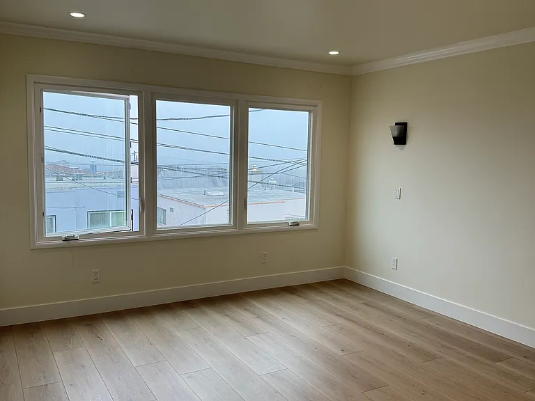 94 Crestline Ave — Photo 9
