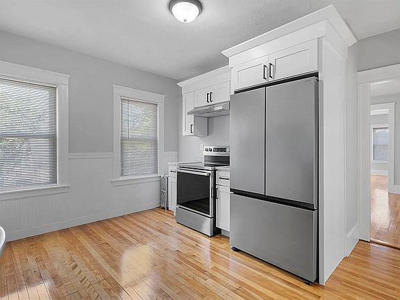 2nd image of 92 Greenwood St #2