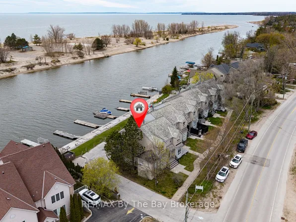 216 River Rd E #1, Wasaga Beach, ON L9Z 2L6