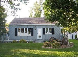 N6288 Cattau Beach Dr, Shawano, WI 54166