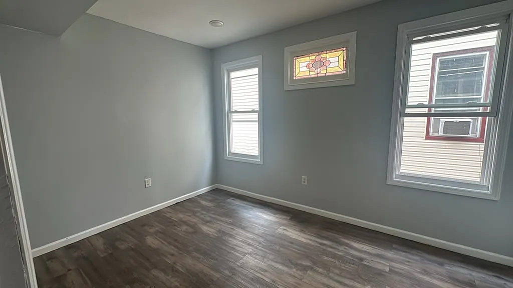4 bed, $2,600 — Photo 3