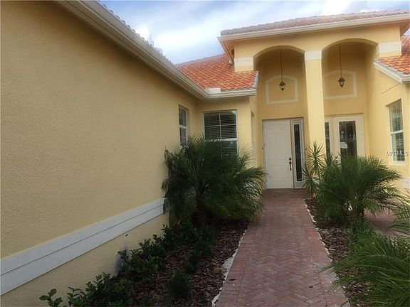 3rd image of 15620 Aurora Lake Cir
