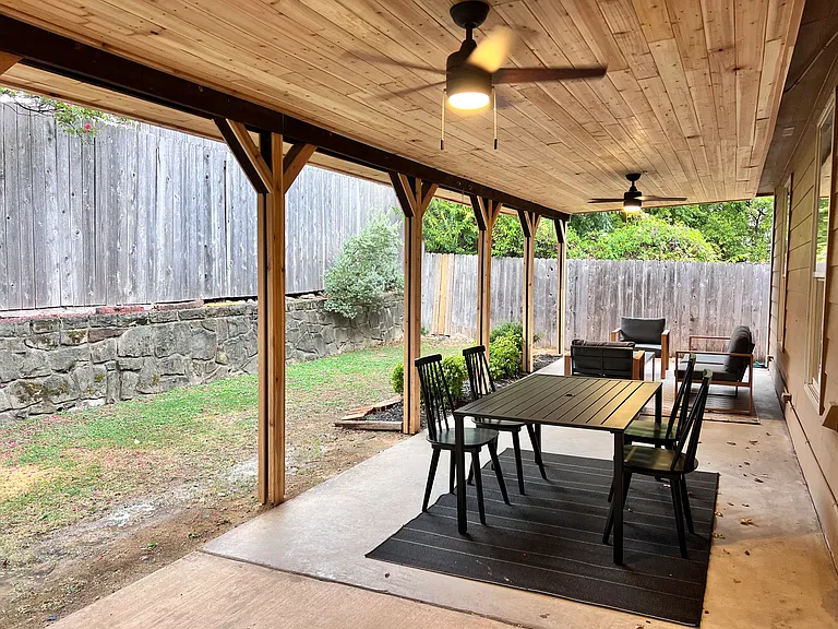 1217 Pine Ridge Rd — Photo 17