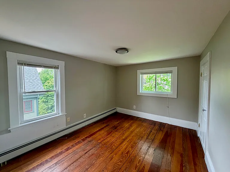 30 Francesca Ave — Photo 8
