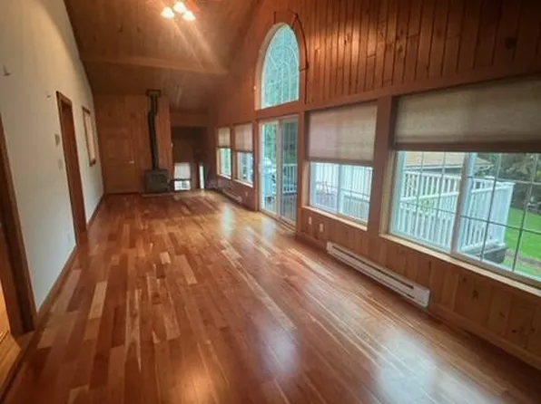 101 Summit St, Shavertown, PA 18708