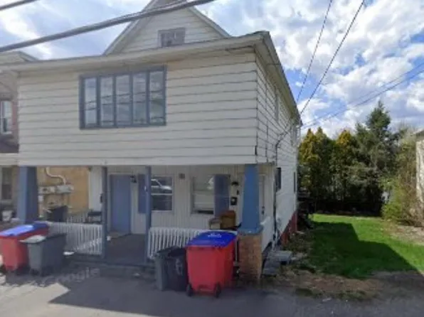 55 Belmont St, Carbondale, PA 18407