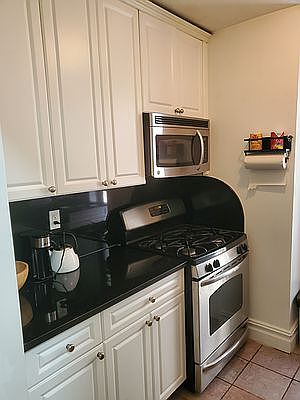 4th image of 67 W 107th St APT 12A