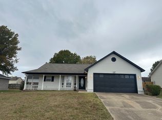 2407 Broken Hill Dr, Van Buren, AR 72956