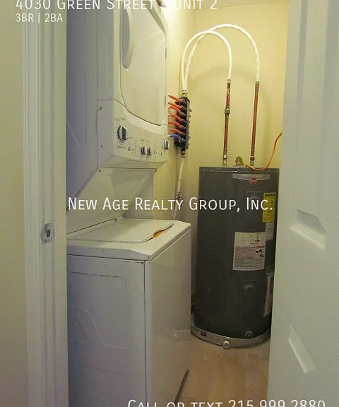 4030 Green St #2 — Photo 17