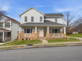 522 E Grant St, Olyphant, PA 18447