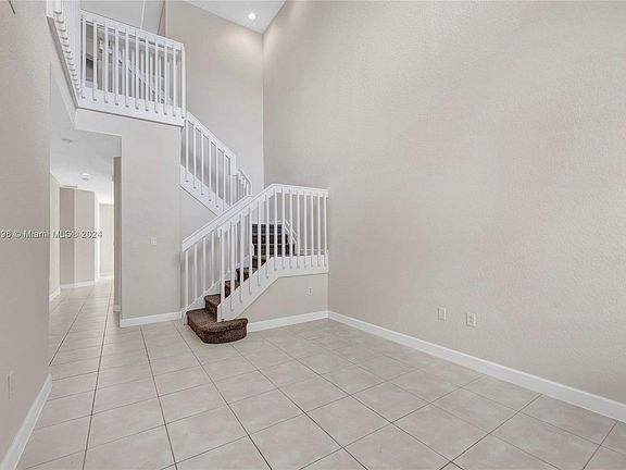 3rd image of 2507 SE 15th Ct