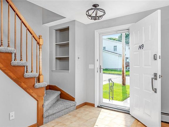 3rd image of 149 Oak Park Dr