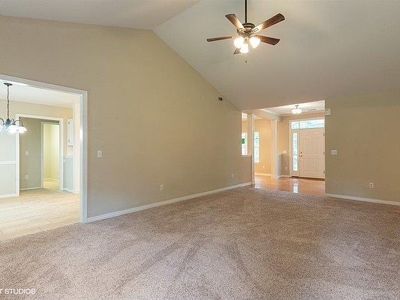 5th image of 23 Newburgh Dr