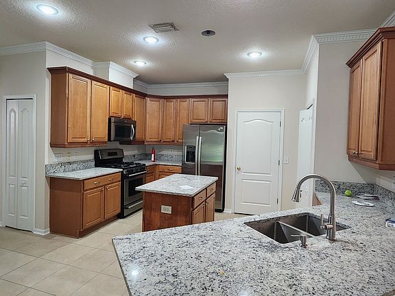 4th image of 18215 Cypress Haven Dr