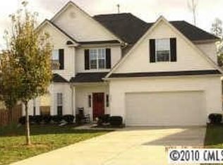 10704 Wading Ln, Charlotte, NC 28215