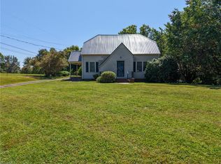 748 Pleasant Hill Dr, Elkin, NC 28621