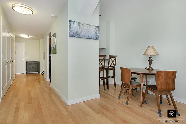 Rented by R New York | media 2