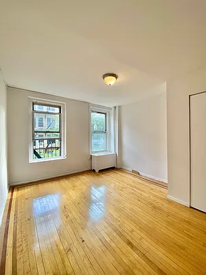 Rented by Waverly Realty Associates | media 11