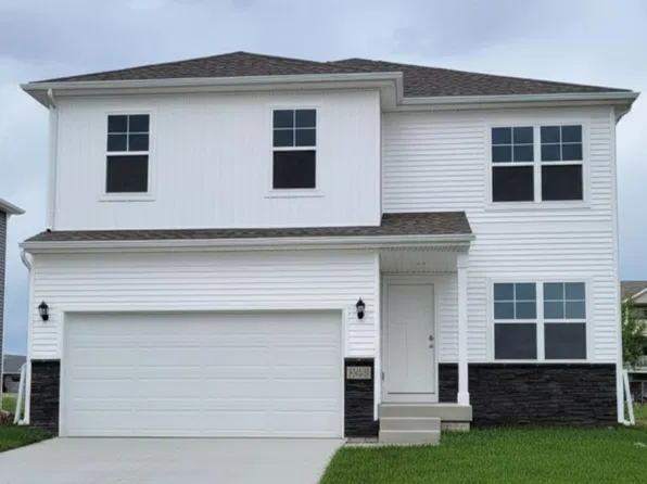 3415 Dreusicke Dr, Coralville, IA 52241