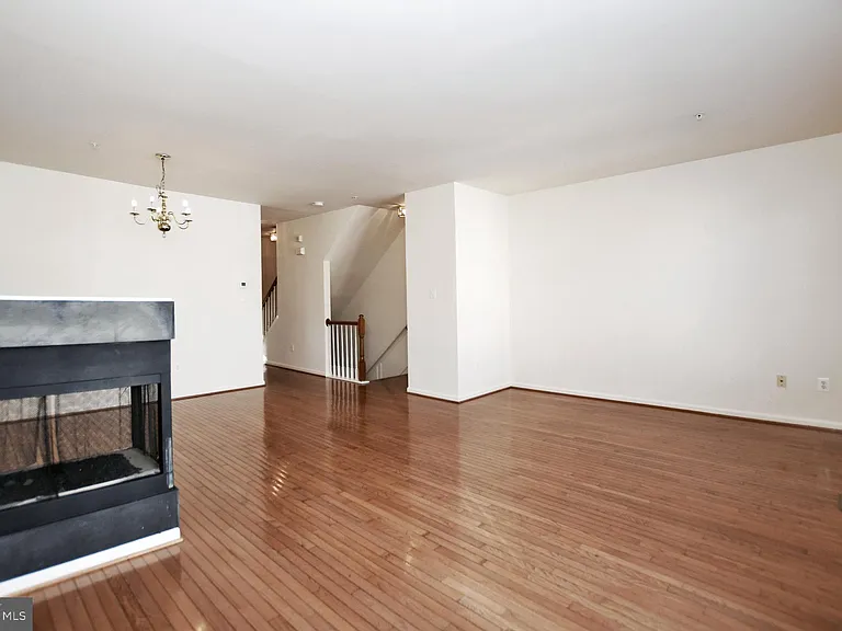 603 Gaither Rd — Photo 5