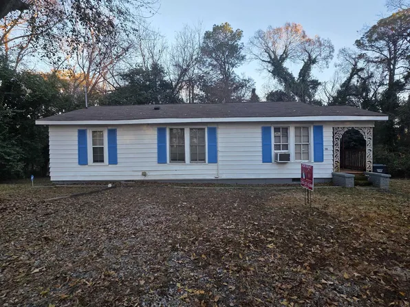 1101 New St, Tuskegee, AL 36083