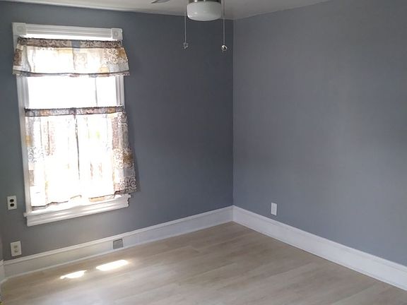 4th image of 5913 Tulip St #03