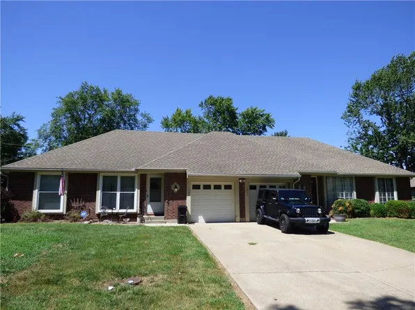1309 & 1311 6th St, Blue Springs, MO 64014