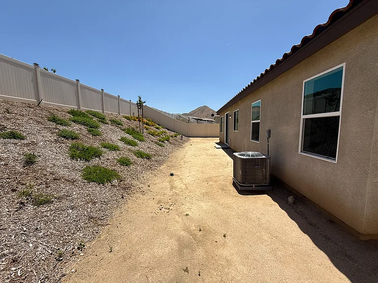 7556 Nectarsweet Dr — Photo 28