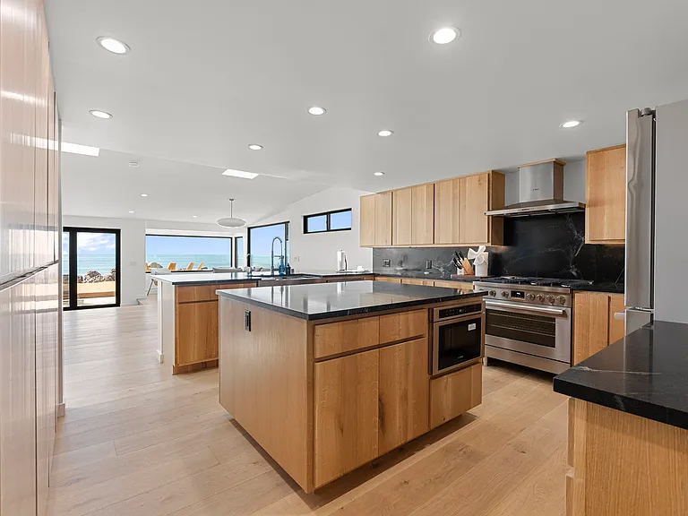 2988 Solimar Beach Dr — Photo 6