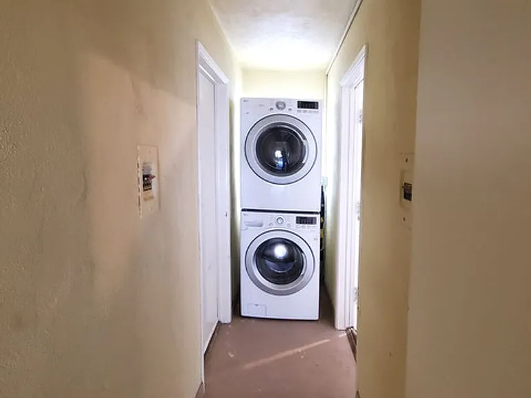 451 San Vicente Blvd — Photo 10
