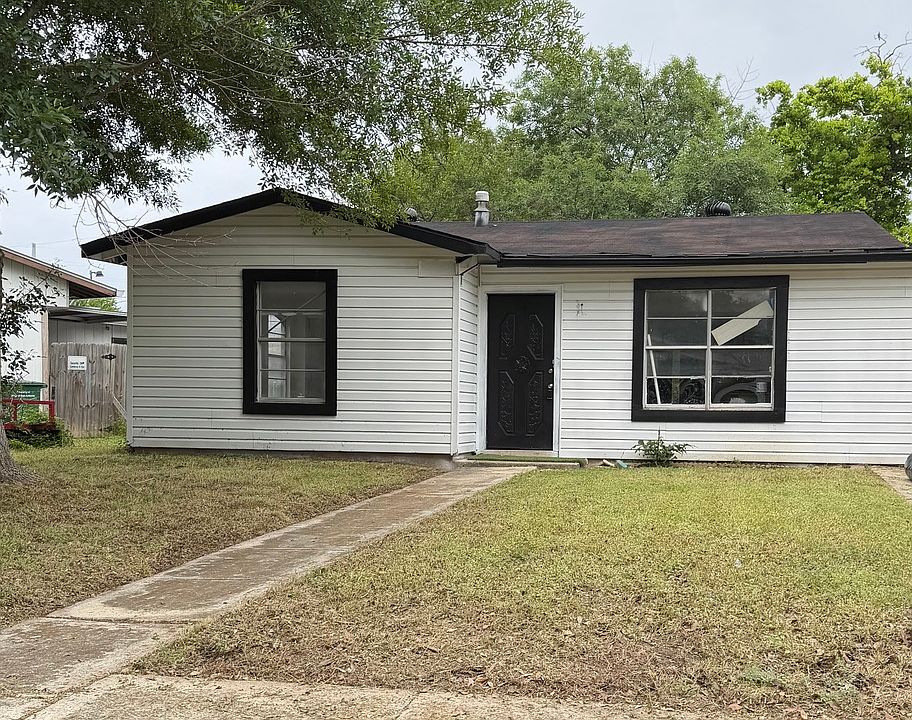 1st image of 9923 EVENINGWAY DR