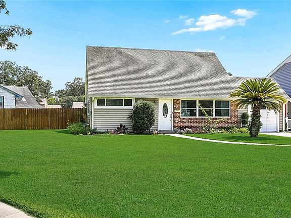 2nd image of 717 Mary Ln