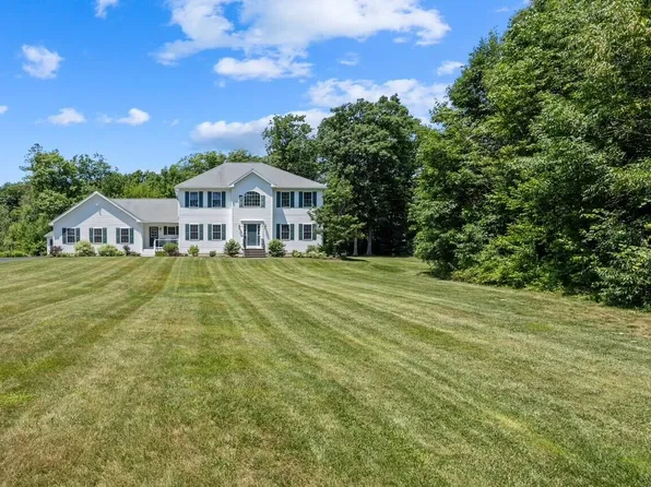 70 Town Farm Road, Hampden, ME 04444