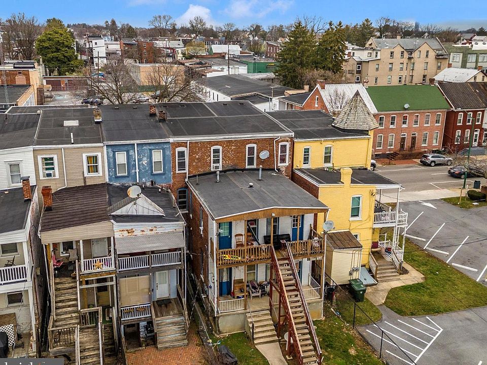 2nd image of 125 W Washington St