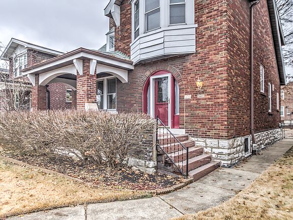3rd image of 5807 S Grand Blvd