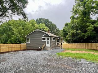 388 Arlington St, Forest City, NC 28043