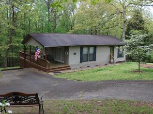 200 Valley Dr, Springville, TN 38256