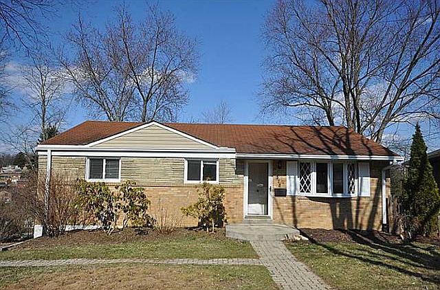 1st image of 378 Carmen Dr